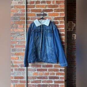 Women’s denim jacket faux fur lined, size xl